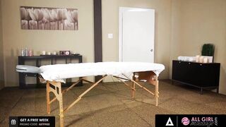 ALL CHICK GRIND - Big Titted Britney Amber Wants To Make Sure Her Client Will Fully Enjoy Her 1st Time