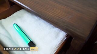 Brazzers - Luna Star Catches Her House Sitter Abella Danger Masturbating And