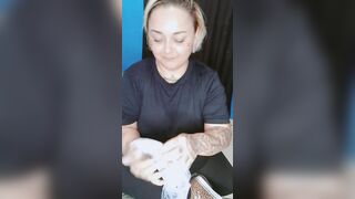 UNBOXING NEW SEX TOYS, VIDEOS HAVING FUN WITH MY NEW VIBRATORS ON MY OF PROFILE.