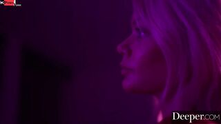 Deeper. Twinlike Blondes Riley & Elsa have insane three-way