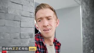 Pervy Peeper Danny Is Finally Allowed To Drill Ruby Sims'