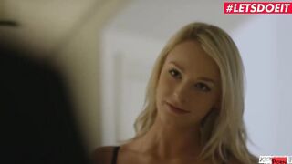 XXXShades - Emma Hix Hottie Canadian 19 Year Mature Romantic Surprise For Her Bf