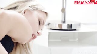 LAST MONTH ON LETSDOEIT COMPILATION! Hottest Girls Cumming Hard With Their Vulgar Lovers