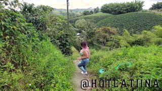 Mi Vecino Me Graba en Halloween Desnuda en Publico en Medellin Colombia