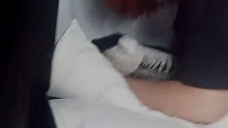 Peliroja es cogida duro
