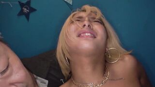 A Cheeky Gal Who Came To The Sun Salo Lets You Know And Jizzed! ! Unreasonable and arrogant bukkake sperm inside the mouth! Angry Day Salo Clerk Part three