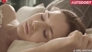 A CHICK KNOWS - Besties Mary Rock And Eve Sweet Finally Explore Their True Sexual Desires