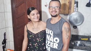 the nerdy actor arrived with her hubby nanando, and he already ate me right there into the kitchen sink but we went to the bedroom and he woke up and then wanted to participate (trailler)