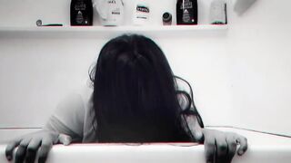 Soak Sadako Bathtub Solo
