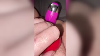 Midday moans and squirt