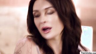 Tattooed TS latina bangs her bestfriend