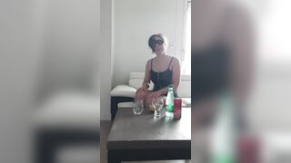 DOMINATRIX Faucettes t'ouvre la cage de chasteté pour que tu l'a BAISE et L'ENCULE comme une PUTE !