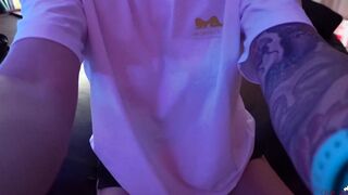 Behind the tape with Soak Kelly - Masturbating while watching actors having fun