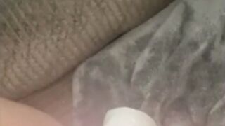 SPLISH SPLASH CUM!!! SQUIRT FROM MY SEX TOY CANT STAY INSIDE!