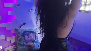 Capitulo one: La muñeca inusual (TANTALY) ESPECIAL NOCHE DE BRUJAS 2022 