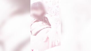 【素人】指でオナニー❤えっちなお汁がいっぱい出ちゃった❤えっちなところ見てほしいな❤