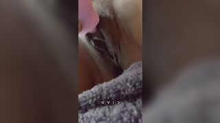 View me play with this incredible sexy sweet snatch