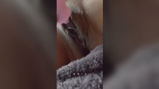 View me play with this incredible sexy sweet snatch
