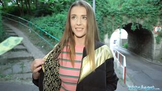Outside Agent Sybil Wonders In The way Of A guy For Hard