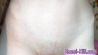 18 Emmi teens Jahre aus Berlin Spritzt ab!! SQUIRTING. Kleine titten, Slender mit langen Schamlippen