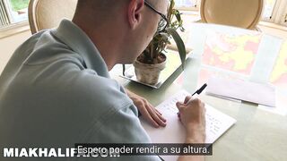 MIA KHALIFA - Estrella Porno Arabe Enseña El Virgen Cómo Tener Sexo Con Una Mujer