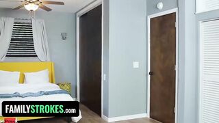 FamilyStrokes - Sensual Crystal Rush And 18 Year Old Bae Penelope Woods Share Lucky Stud
