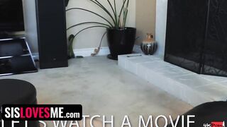SisLovesMe - Super Sexy Bombshell Big Assed Bae With Glasses Lets Her