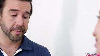 Moms Lingerie - S5:E7