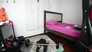 Web Cam performer seduce with exercising during broadcast part II