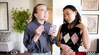 Lesbian Alexis Tae licked Asians pussy