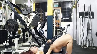 CUTIE BOOTY WORKOUT OF THE MUSCULAR milf BEAUTY