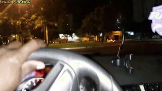 I offered a rides to the beauty who was walking alone on the street, and she had sex with me out of gratitude.