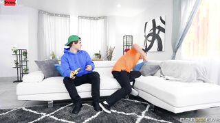 Facial By Surprise 2 Film With Van Wylde, Chloe Temple - Brazzers Official