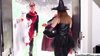 Ever watch big boobed MILF takes 18 dicks inside foursome on Halloween