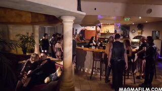 Filthy swingers fucking into groupsex