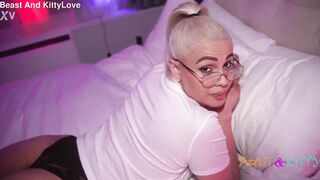 College Beauty Jeyla Spice ride cock instead of studying