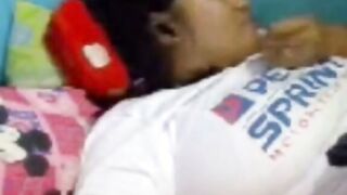 Girl in wite tshirt masterbates