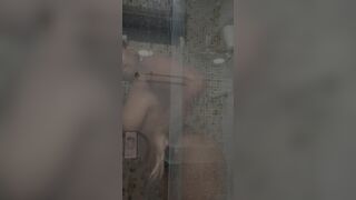 SQUIRT EN LA DUCHA