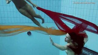 Horniest hottest dyke babes into the pool