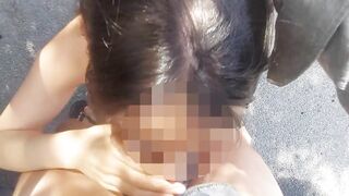 Ehi amico, prestami quella porca di tua moglie into macchina che voglio