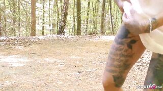 German 18 year old Yo Madina Fynja and Tight Tini Pee Outside