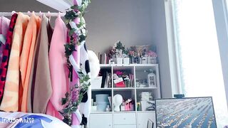 THE CREEPY CUNT WITH MOUTH FROM SCHOOL GETS YOU TO HERSELF (YANDERE JOI) -