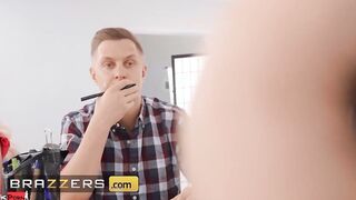 Brazzers - Horny Anna Claire Clouds Shows Alex That Study Groups Can Be A Whole Lot Of Fun