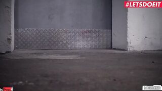 BUMSBUERO - Sexual German Dark Haired Gotten Her Eyes On The Mechanic - LETSDOEIT