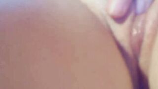 Hun CUMS MYE!!!