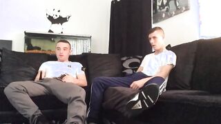 Straight British Mates Watch Porn and Wank Together ((FYFF))