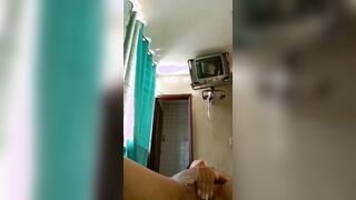 مزه سكسي بتكلم الفحل إلي بينيكها في مكالمة فيديو