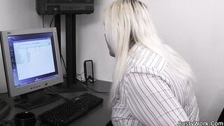Chubby blonde offer titjob and ride dick for job