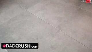 Dad Crush - beauty Blonde 19 Yo Offers A Sloppy Oral Sex To Make Up For The Mess She Created