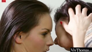 gorgeous Hot lesbo licks lovers twat before she sits on her face